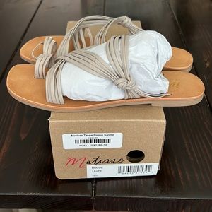 BRAND NEW MATISSE ROGUE SANDAL SIZE 10
